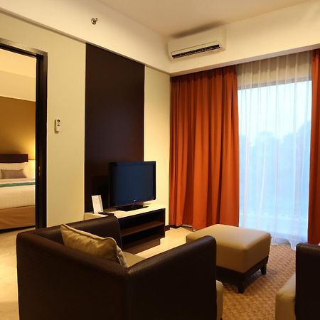 Soll Marina Hotel & Conference Center Bangka ปังกัลปีนัง ภายนอก รูปภาพ