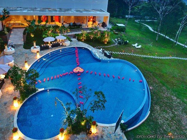 Soll Marina Hotel & Conference Center Bangka ปังกัลปีนัง ภายนอก รูปภาพ