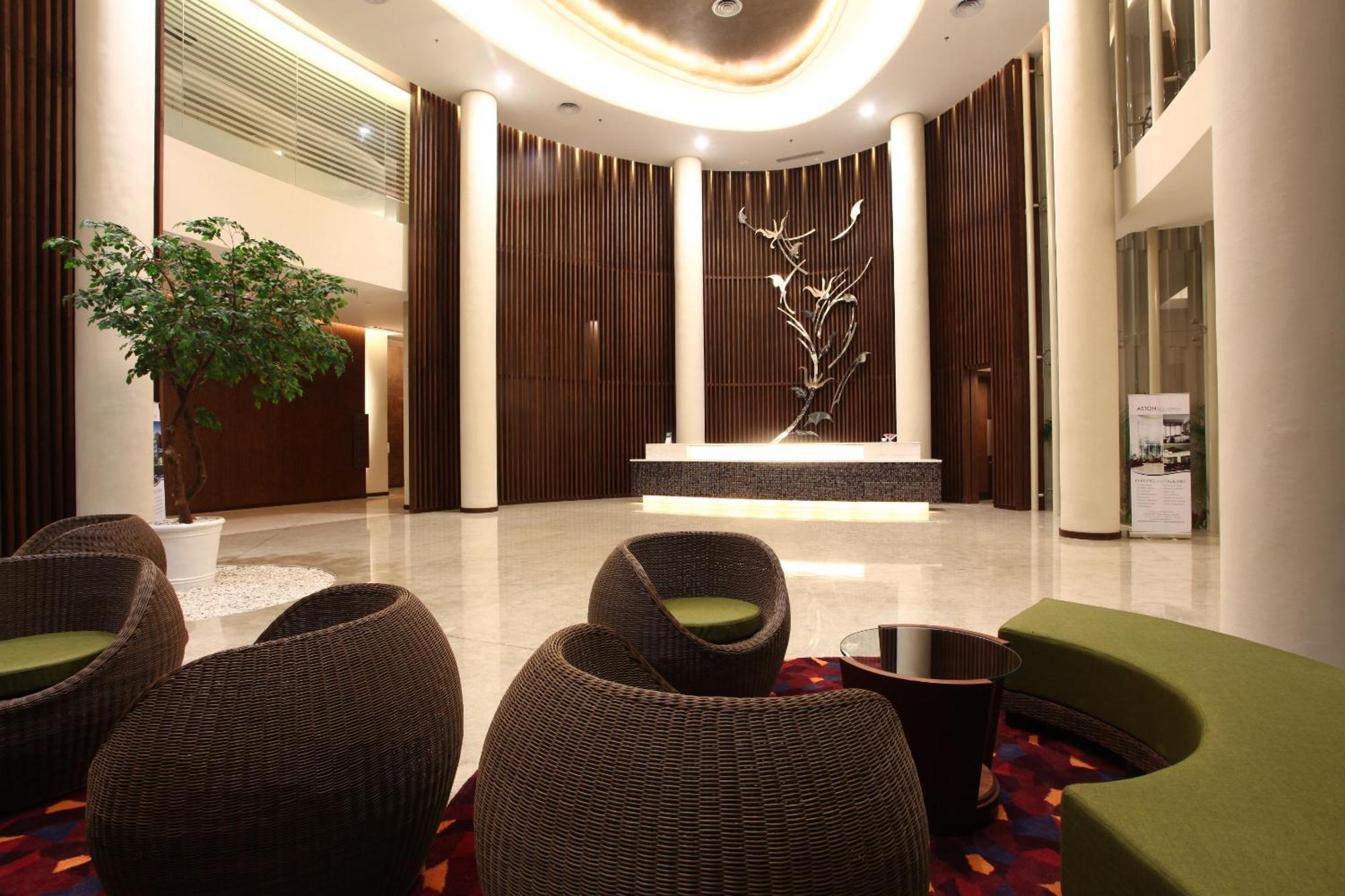 Soll Marina Hotel & Conference Center Bangka ปังกัลปีนัง ภายนอก รูปภาพ