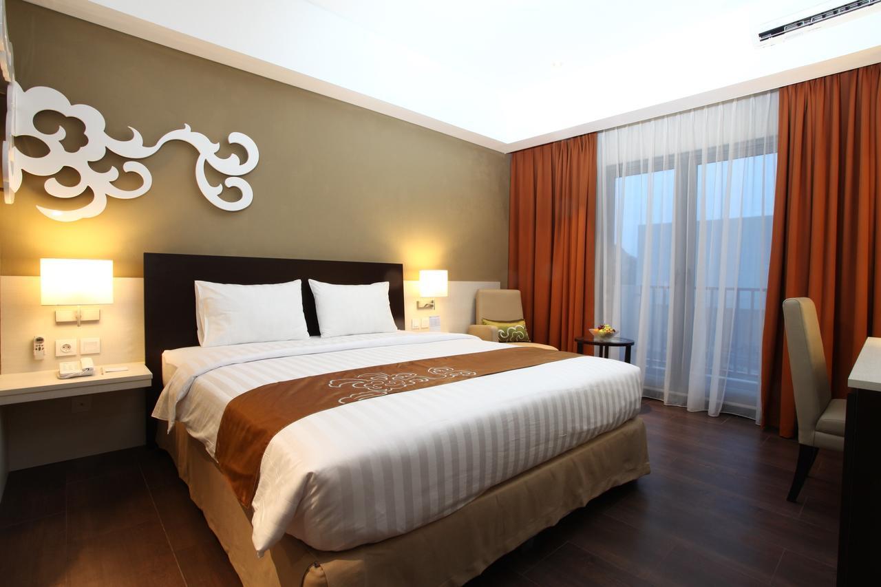 Soll Marina Hotel & Conference Center Bangka ปังกัลปีนัง ภายนอก รูปภาพ