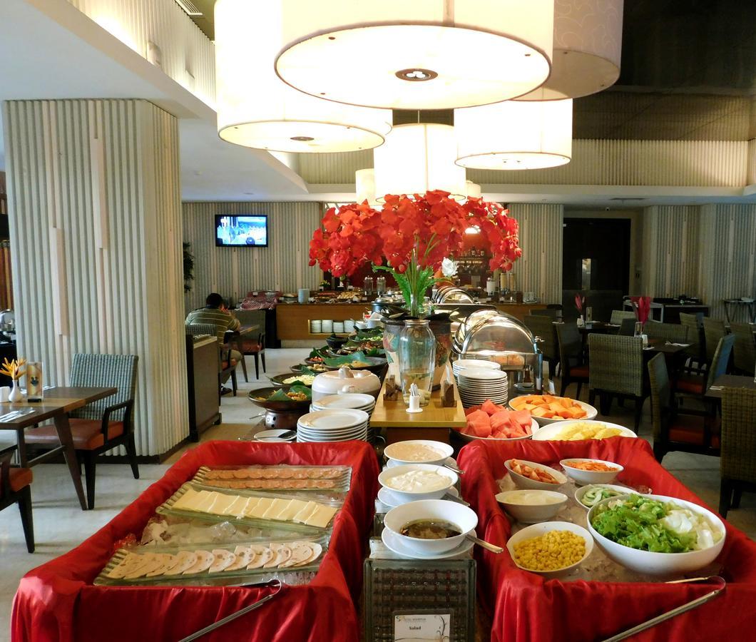 Soll Marina Hotel & Conference Center Bangka ปังกัลปีนัง ภายนอก รูปภาพ
