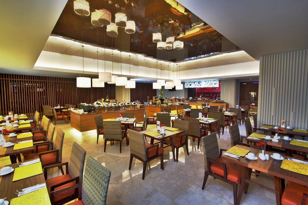 Soll Marina Hotel & Conference Center Bangka ปังกัลปีนัง ภายนอก รูปภาพ