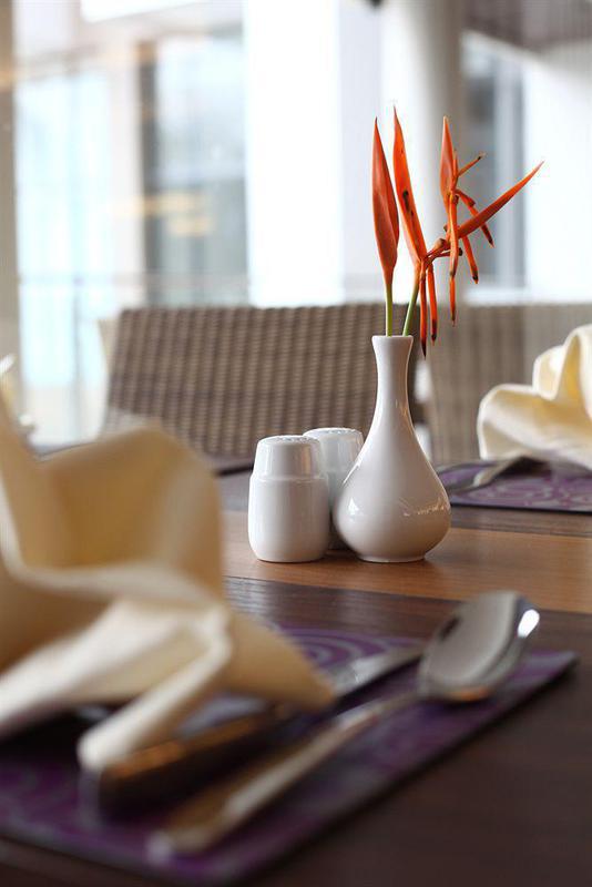Soll Marina Hotel & Conference Center Bangka ปังกัลปีนัง ภายนอก รูปภาพ